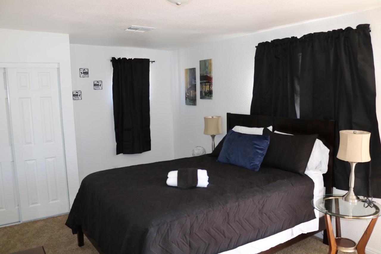 Luxury Stay At Modern House Las Vegas Exterior photo